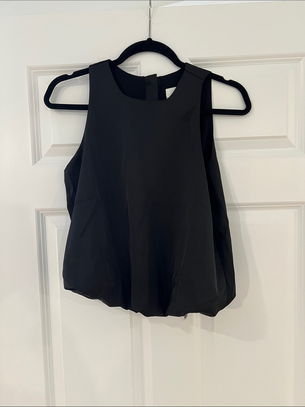 Black Sleeveless Bubble Hem Top - Women